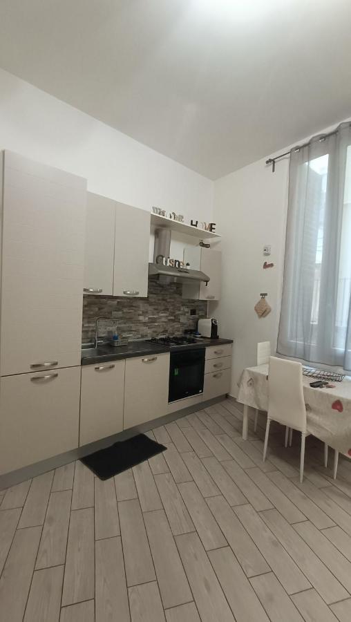 Il Filo Di Claudia Apartment Savona Exterior photo